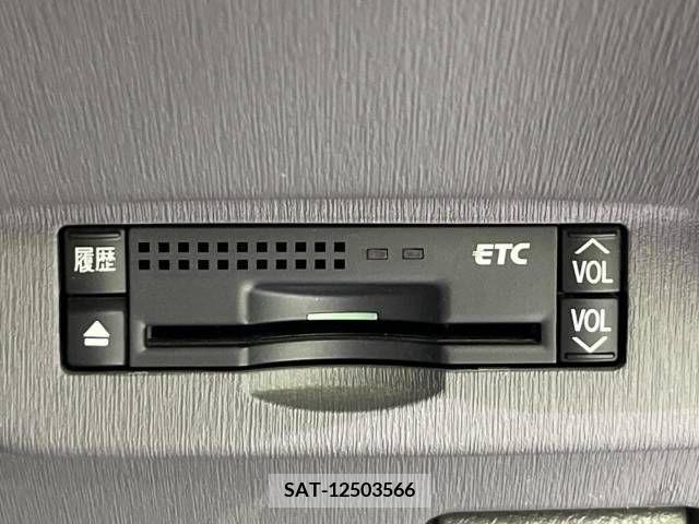 Toyota PRIUS 2010-02 322081-5