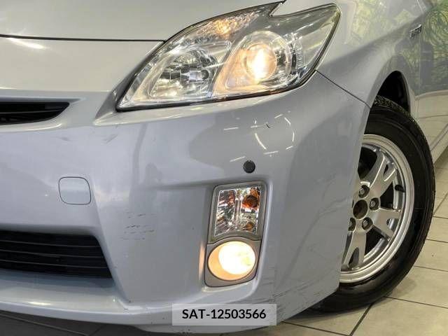 Toyota PRIUS 2010-02 322081-13