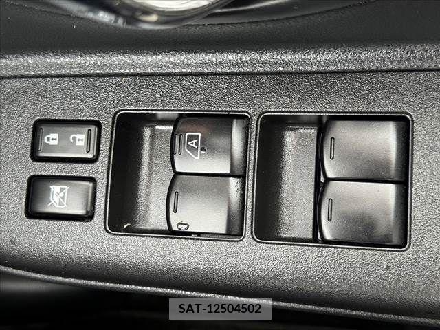Nissan MARCH 2012-03 363181-28