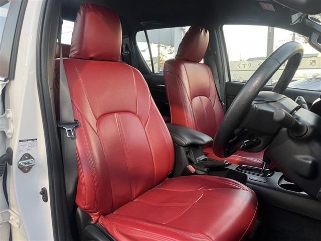 Toyota HILUX 2020-01 182555-13