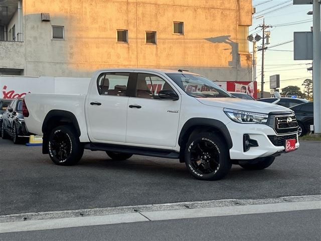 Toyota HILUX 2020-01 182555-1