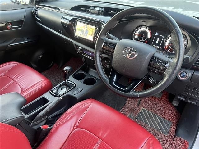 Toyota HILUX 2020-01 182555-5
