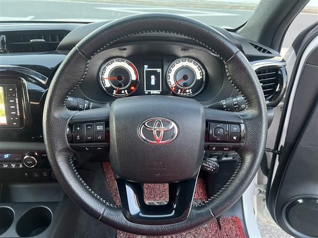 Toyota HILUX 2020-01 182555-8