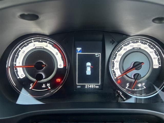 Toyota HILUX 2020-01 182555-7