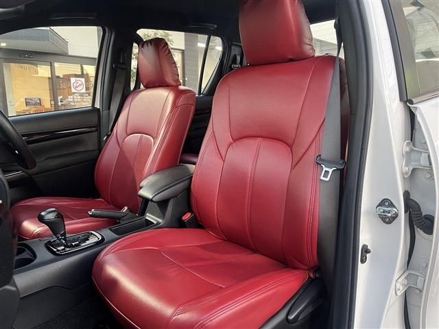 Toyota HILUX 2020-01 182555-18