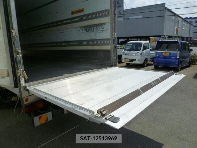 Isuzu FORWARD 2014-04 381577-15
