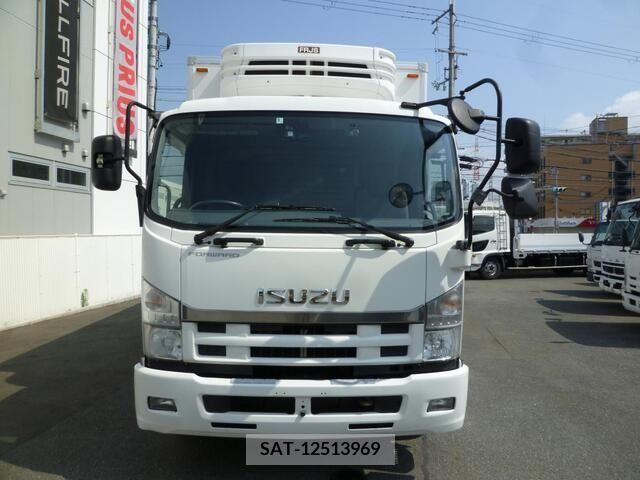 Isuzu FORWARD 2014-04 381577-1