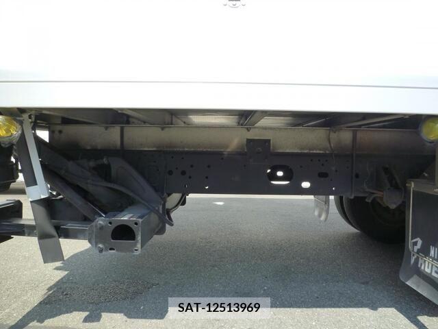 Isuzu FORWARD 2014-04 381577-29