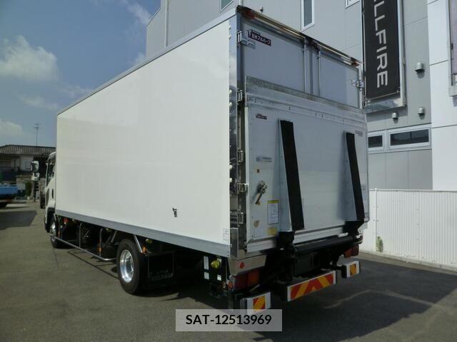 Isuzu FORWARD 2014-04 381577-7