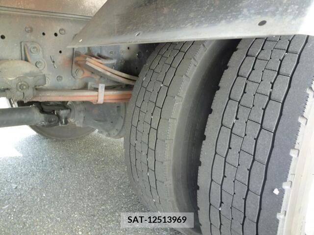 Isuzu FORWARD 2014-04 381577-26