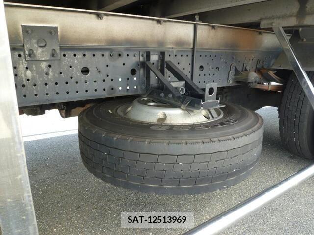 Isuzu FORWARD 2014-04 381577-25
