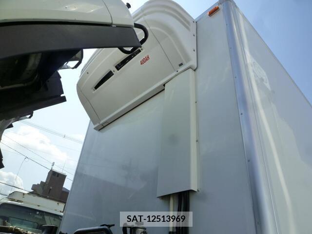 Isuzu FORWARD 2014-04 381577-21
