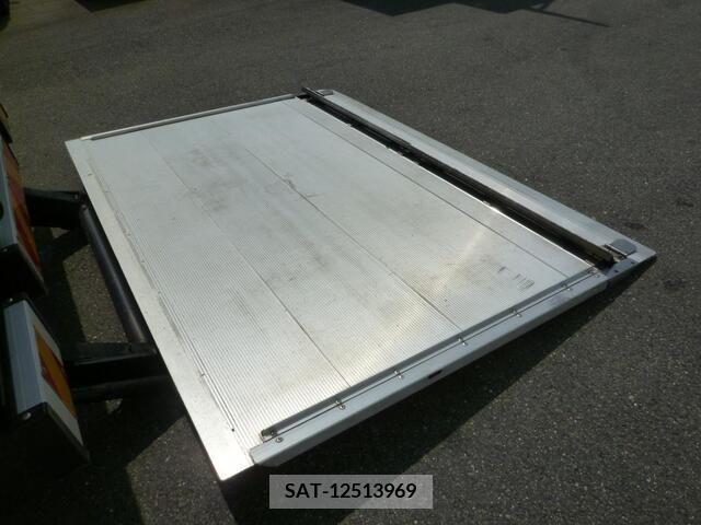 Isuzu FORWARD 2014-04 381577-17