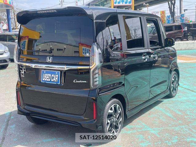 Honda N BOX CUSTOM 2020-02 329897-6