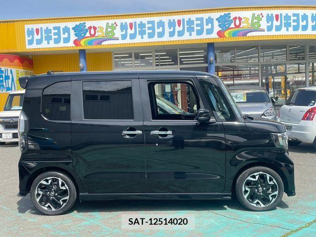 Honda N BOX CUSTOM 2020-02 329897-4