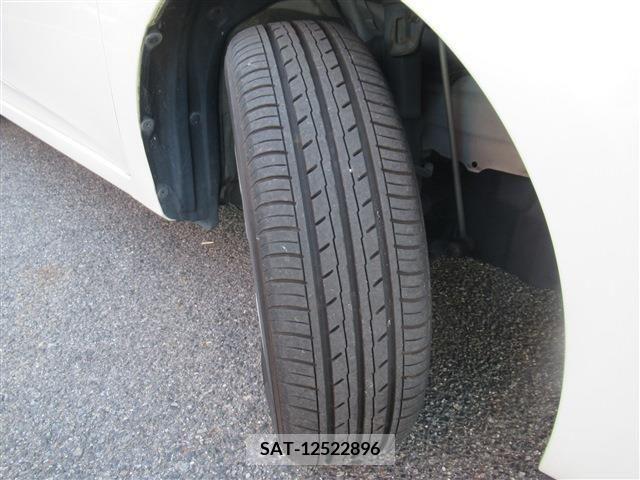 Toyota RACTIS 2016-08 328831-18