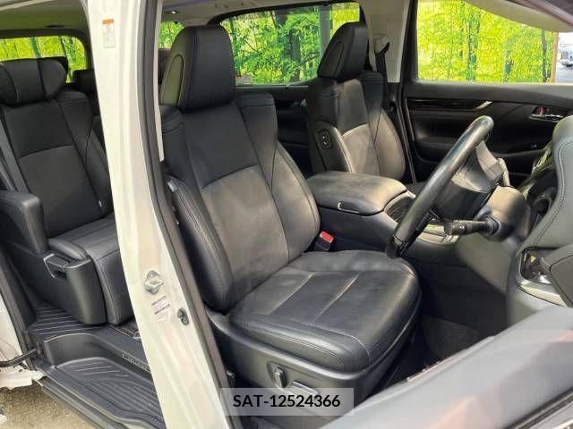 Toyota VELLFIRE 2018-03 348132-8