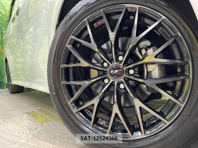 Toyota VELLFIRE 2018-03 348132-14