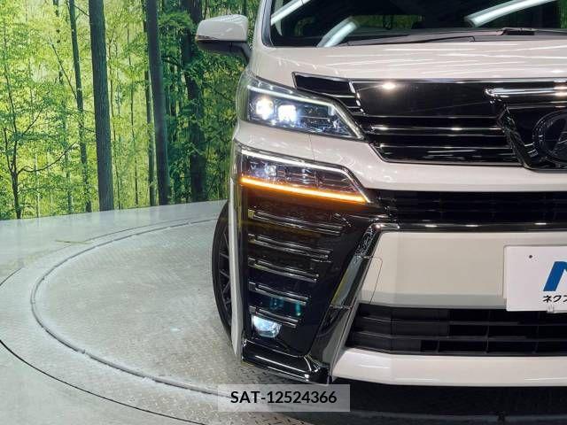 Toyota VELLFIRE 2018-03 348132-13