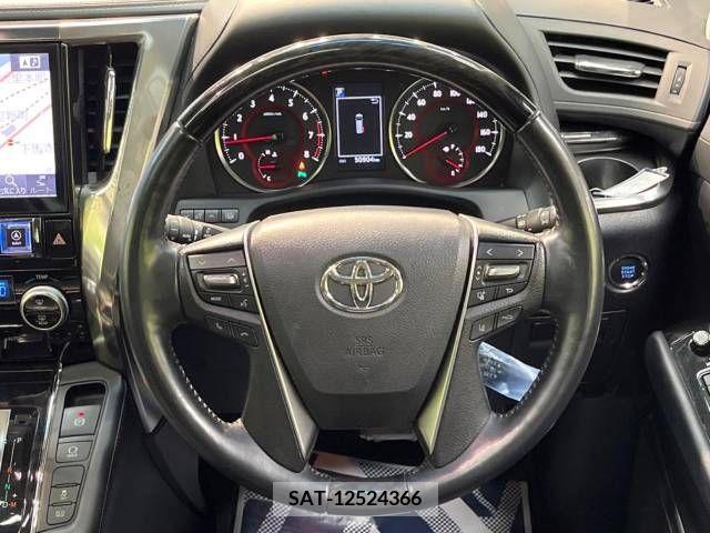 Toyota VELLFIRE 2018-03 348132-12