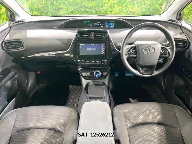 Toyota PRIUS 2020-04 282113-1