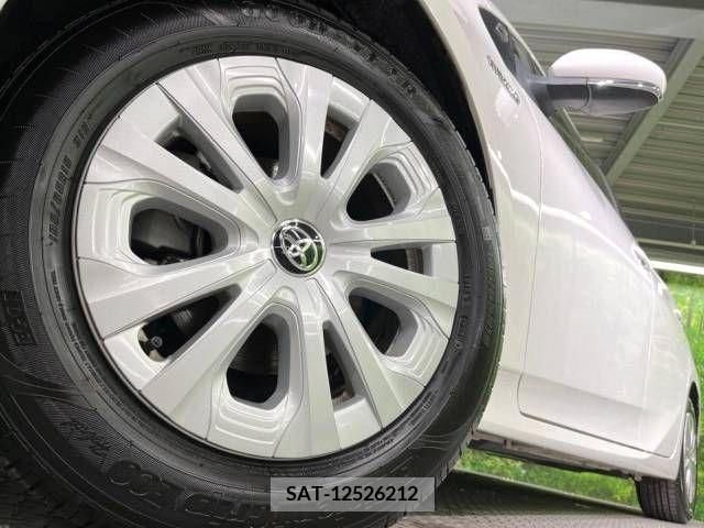 Toyota PRIUS 2020-04 282113-13