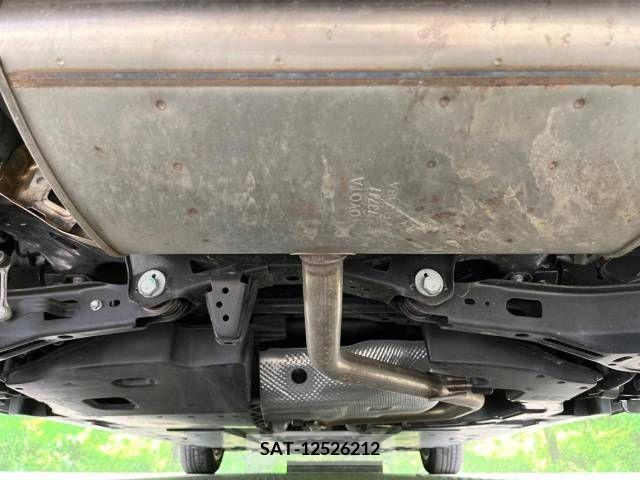 Toyota PRIUS 2020-04 282113-19