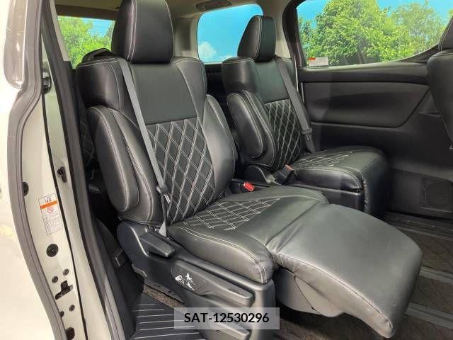 Toyota ALPHARD 2017-12 222305-8