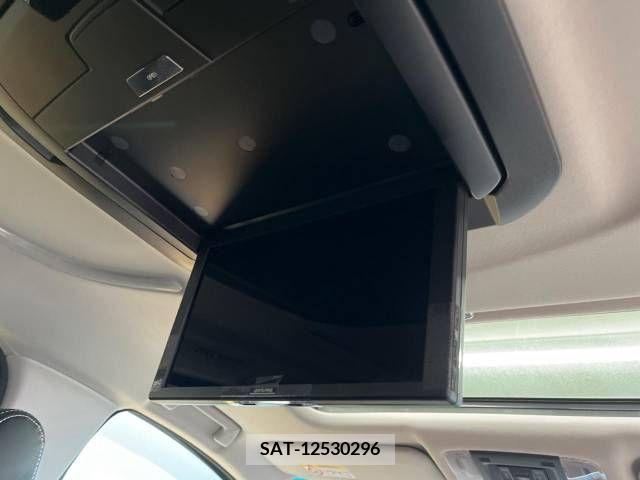 Toyota ALPHARD 2017-12 222305-4