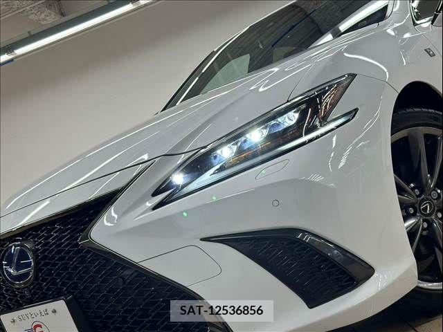 Lexus ES 2021-06 334420-9