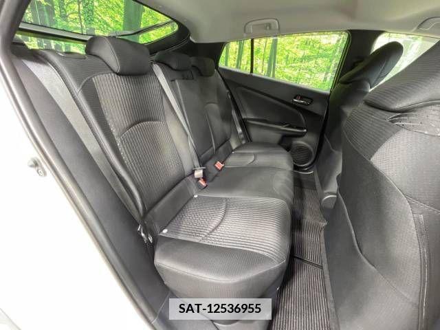 Toyota PRIUS 2019-01 366502-8