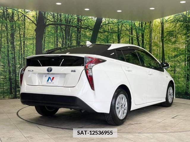 Toyota PRIUS 2019-01 366502-16