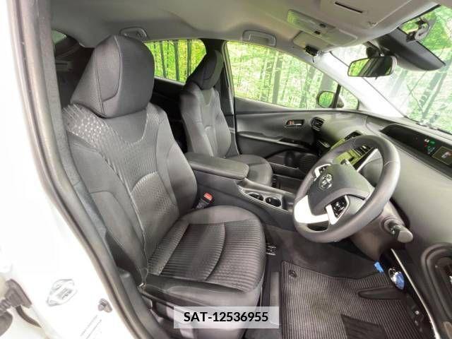Toyota PRIUS 2019-01 366502-7