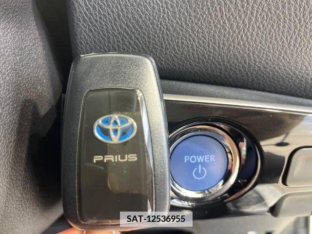 Toyota PRIUS 2019-01 366502-5