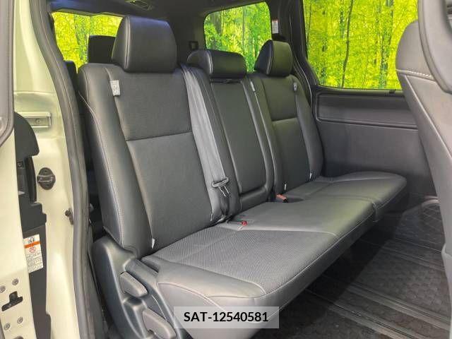 Toyota ESQUIRE 2020-11 390663-9