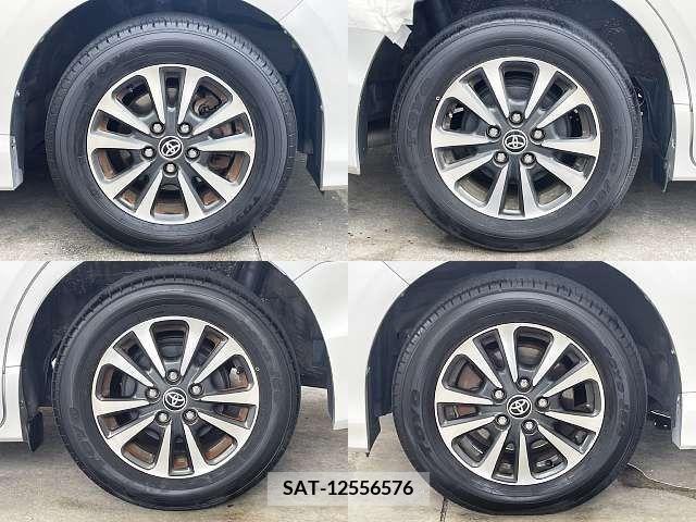 Toyota NOAH 2014-09 279563-3