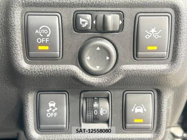 Nissan NOTE 2015-10 280155-4