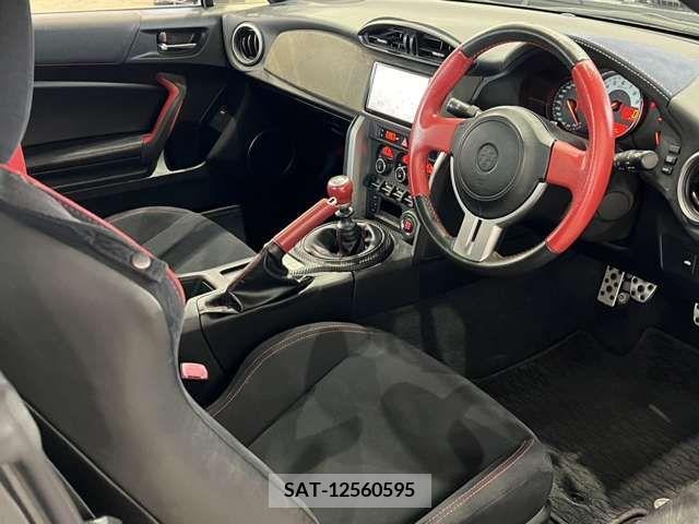 Toyota 86 2012-04 237684-16