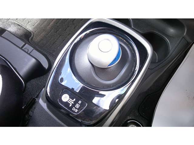 Nissan NOTE 2019-03 5263-11