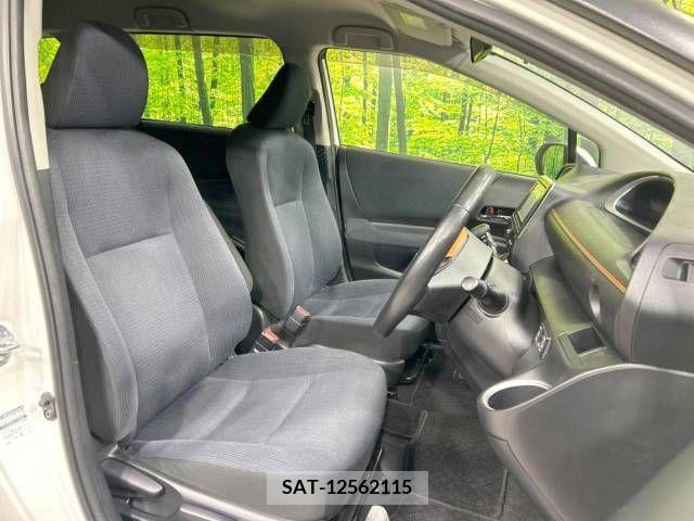 Toyota SIENTA 2015-10 285080-8