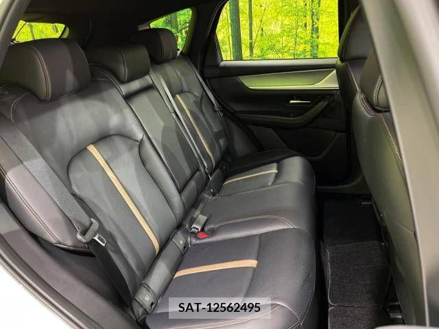 Mazda CX-60 2023-01 266137-7