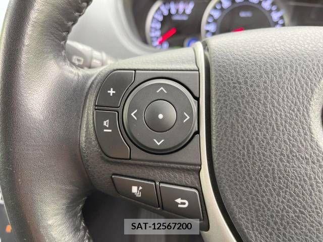 Toyota VOXY 2014-04 221507-6