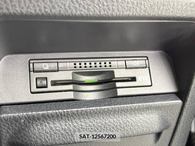 Toyota VOXY 2014-04 221507-5