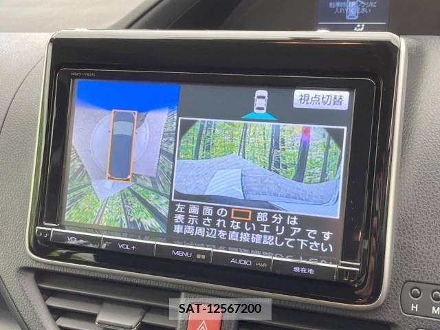 Toyota VOXY 2014-04 221507-3