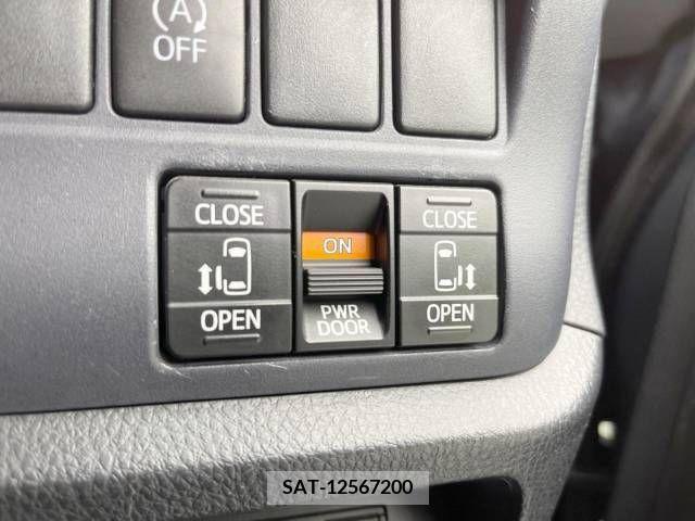 Toyota VOXY 2014-04 221507-4