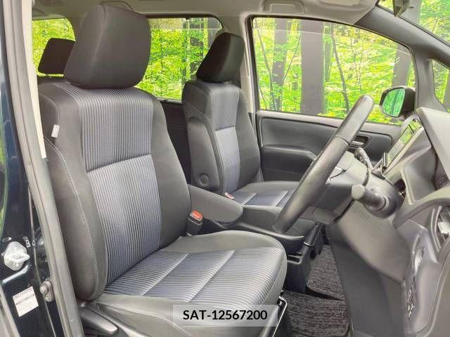 Toyota VOXY 2014-04 221507-11