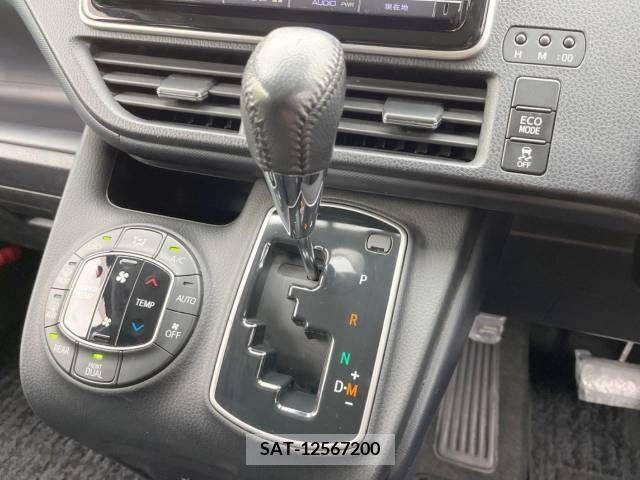 Toyota VOXY 2014-04 221507-10