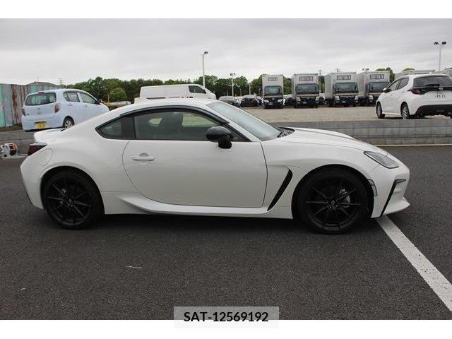 Toyota 86 2022-04 270794-10