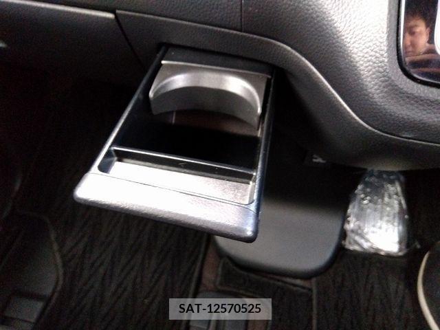 Honda N BOX CUSTOM 2019-02 392796-28