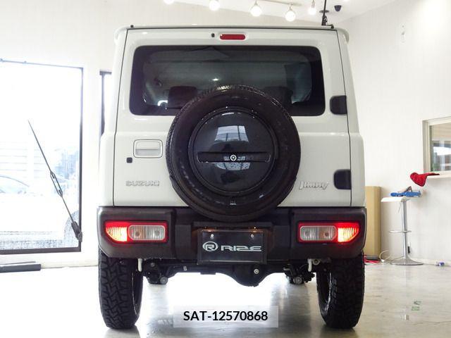 Suzuki JIMNY 2022-07 237109-4